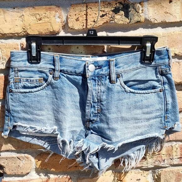 Free People We The Free Soft & Relaxed Cut Off Shorts Size 25 - Picture 2 of 10